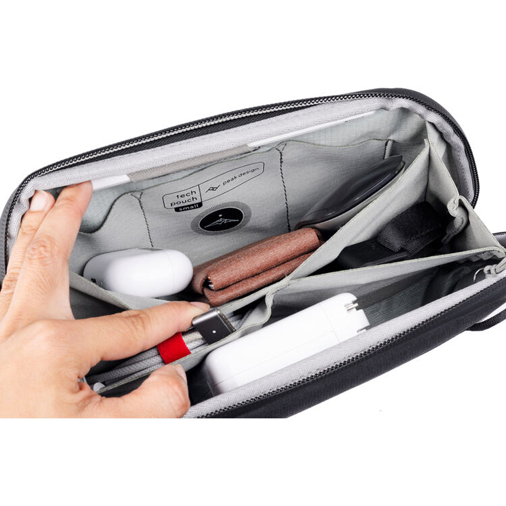 Peak Design Tech Pouch (carbón, 1 L)