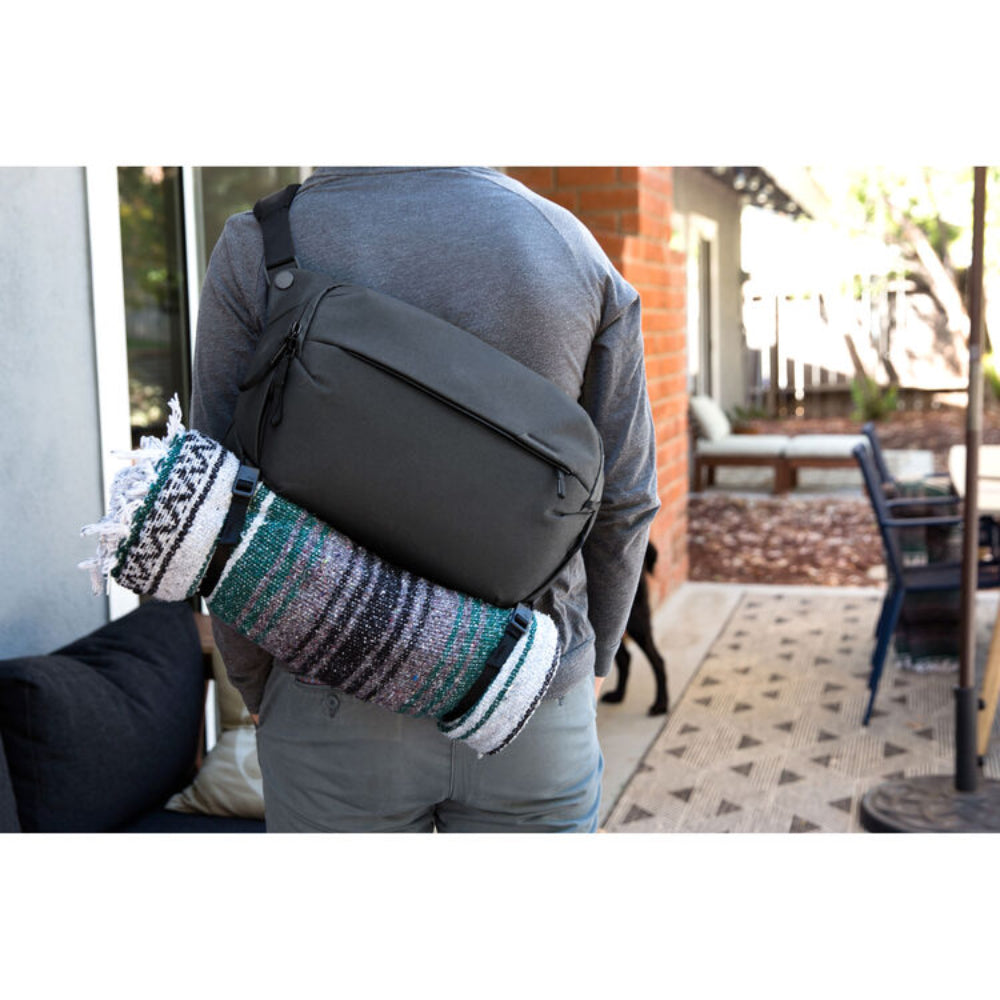 Peak Design Everyday Sling v2 (Negro, 10L)