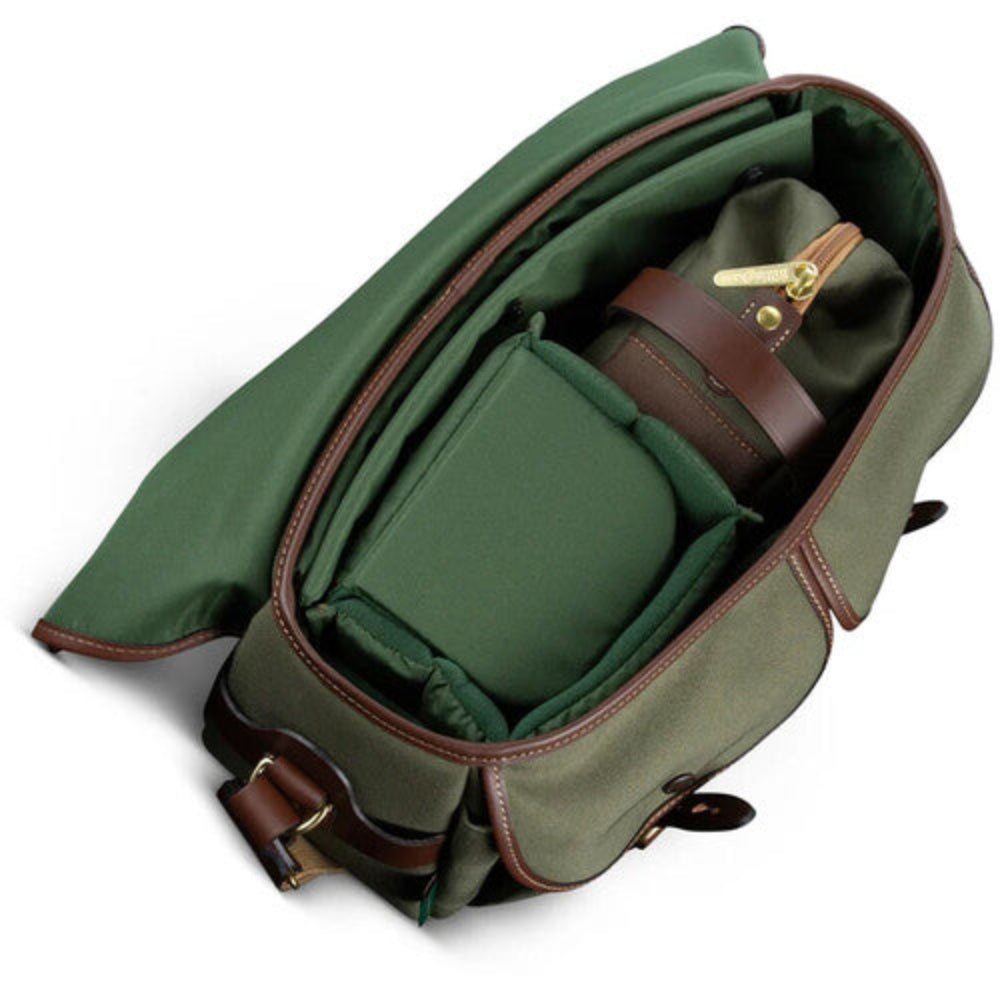 Bolsa pequeña para cámara Billingham Capsule 1 (FibreNyte verde salvia/marrón chocolate, 1 l)