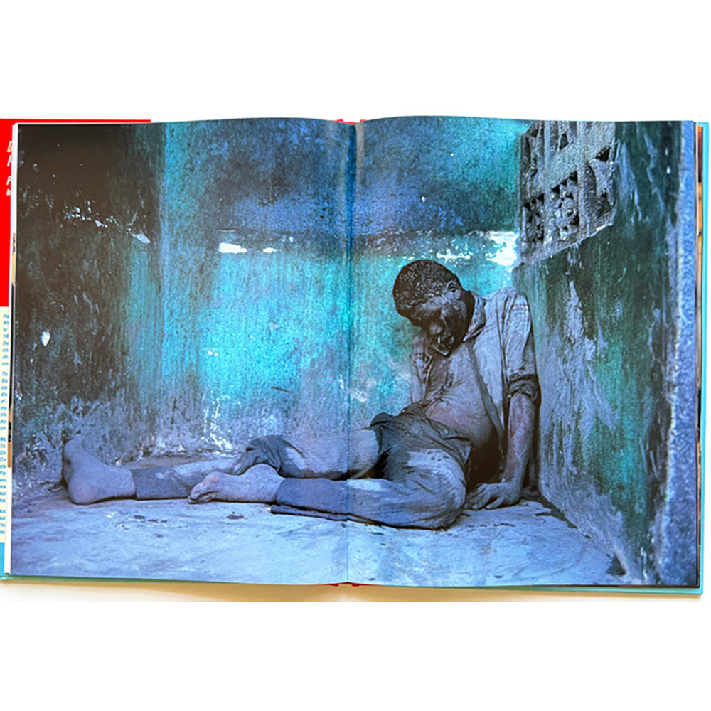 Maggie Steber: Dancing on Fire: Fotografías de Haití, firmado con lámina a juego