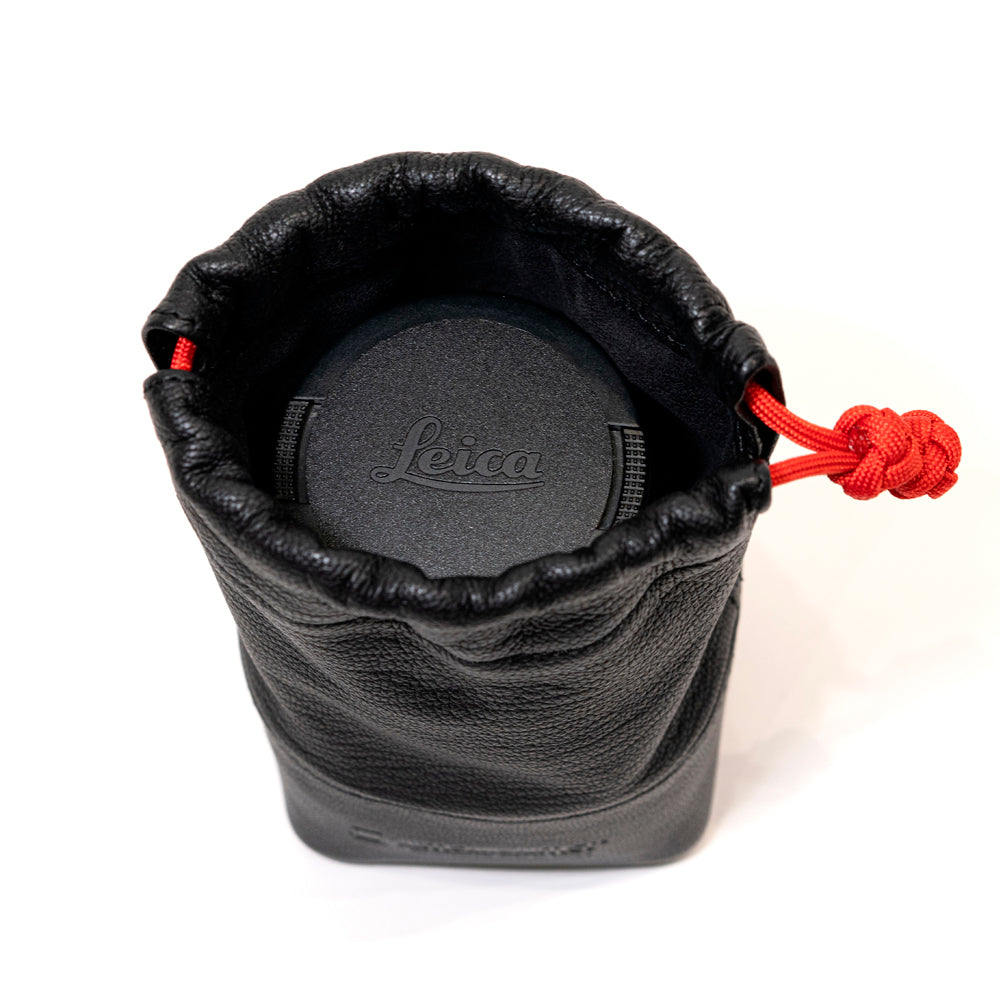 Funda para lentes Artisan & Artist* ACAMLPL 140 de cuero completo, mediana, negra