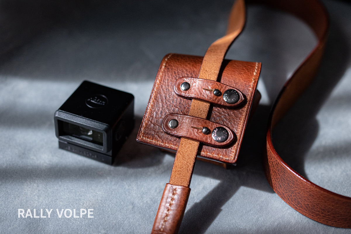 Funda de cuero Arte di Mano para Leica Visoflex 2 - Minerva negra con costuras negras