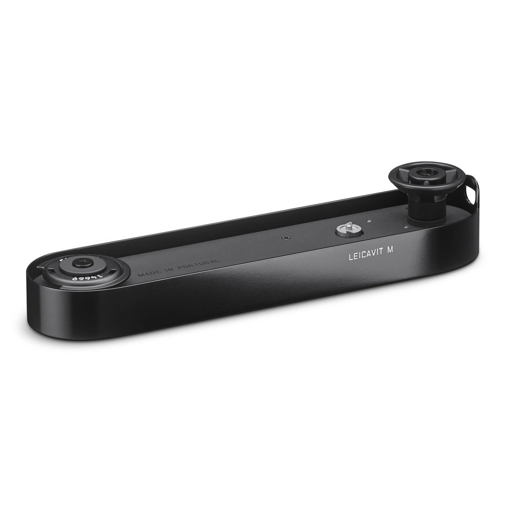 Leicavit M, acabado en pintura negra brillante