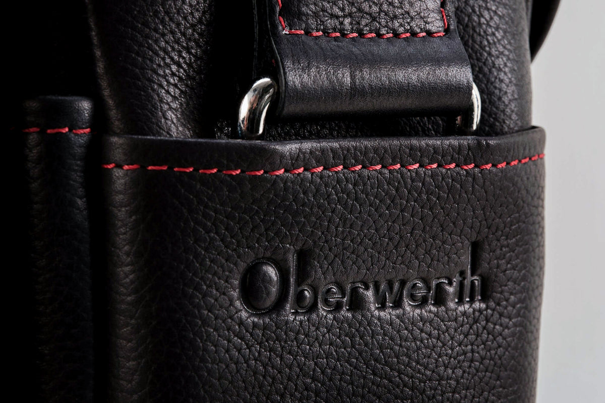 Bolso para cámara de cuero Oberwerth ‘Louis’, edición de lujo - Novonappa negro con costuras rojas