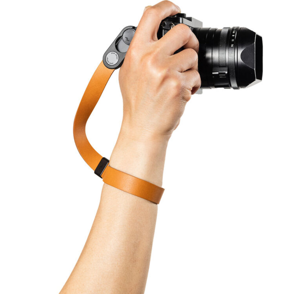 Peak Design Cuff - Correa de muñeca de cuero para cámara con conexión rápida, Ámbar