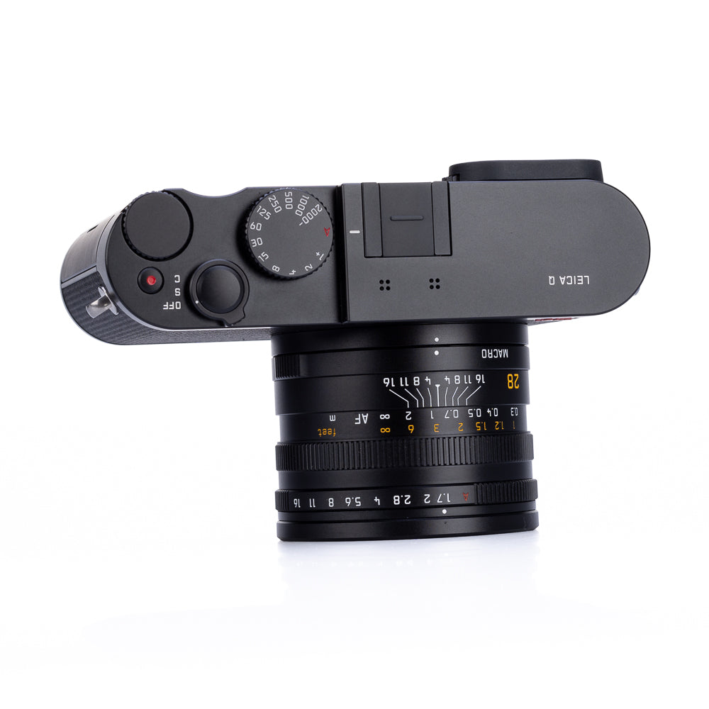 Leica Q (Typ 116) usada, negra, con funda media