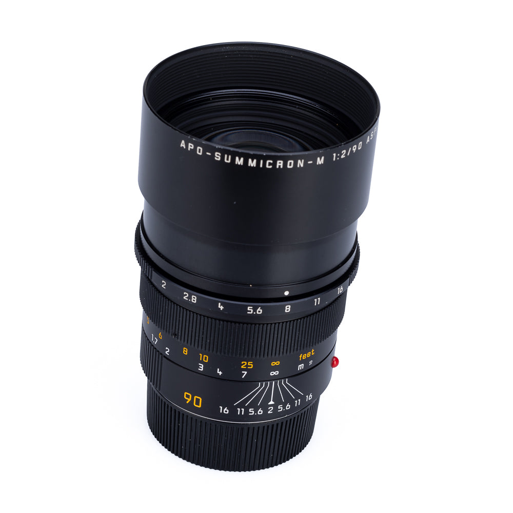 Leica APO-Summicron-M 90 mm f/2 ASPH usada, negra, codificación de 6 bits y revisión CLA reciente de Leica