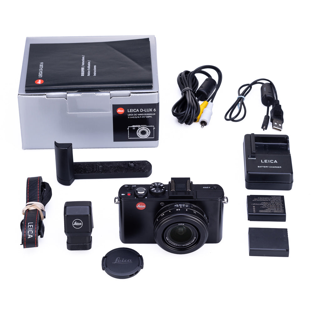 Leica D-Lux 6 usada con visor electrónico EVF 3 y empuñadura