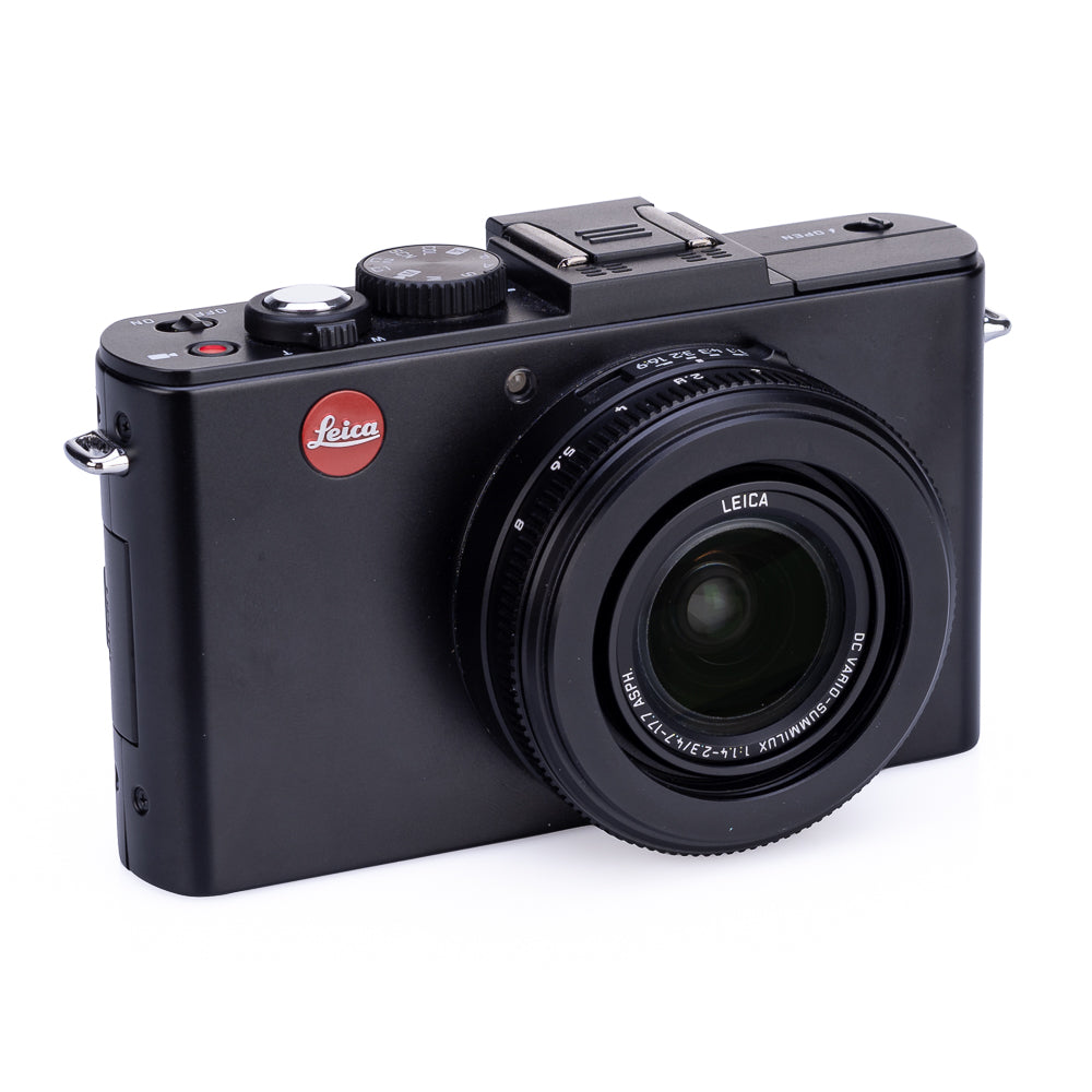 Leica D-Lux 6 usada con visor electrónico EVF 3 y empuñadura