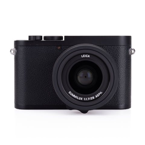 Used Leica Q2 Monochrom - Recent Leica CLA