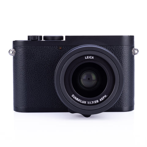 Used Leica Q2 Monochrom - Extra Battery, UV Filter