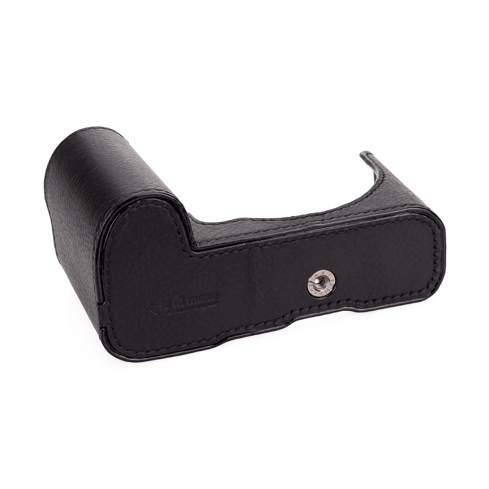 Media funda Arte di Mano para Leica SL3 con puerta de acceso a la batería, estilo cubierto - Negro con costuras negras