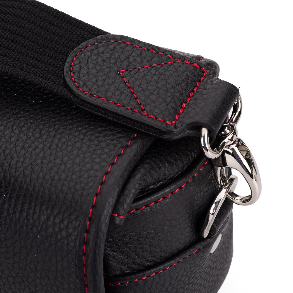 Bolso de cuero Oberwerth Charlie 2 extra pequeño para cámara con inserto, negro con costuras rojas
