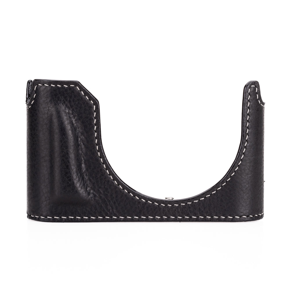 Media funda Arte di Mano para Leica Q3 (Tipo 1-SD, fijación mediante tornillos) - Negro Rally con costuras blancas