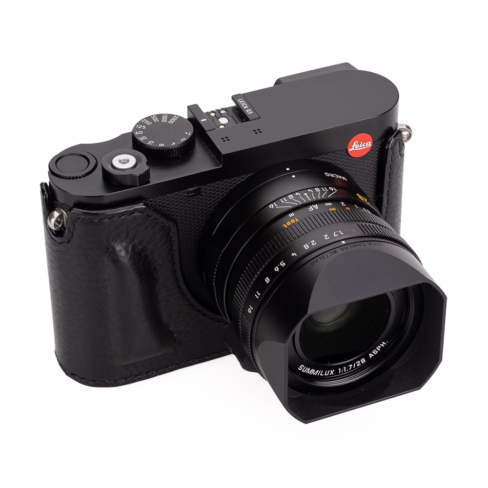 Media funda Arte di Mano para Leica Q3 (Tipo 1-SD, fijación mediante tornillos) - Negro Rally con costuras negras