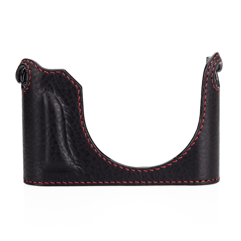Media funda Arte di Mano para Leica Q3 (Tipo 2-TR, cierre a presión, soporte para trípode) - Negro Rally con costuras rojas