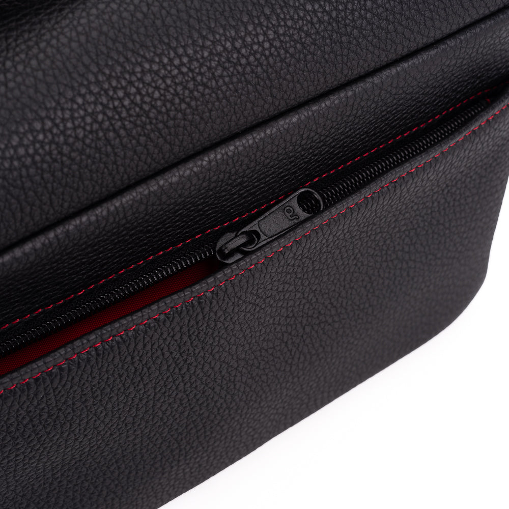 Bolso para cámara Oberwerth M, Edward, negro con costuras rojas