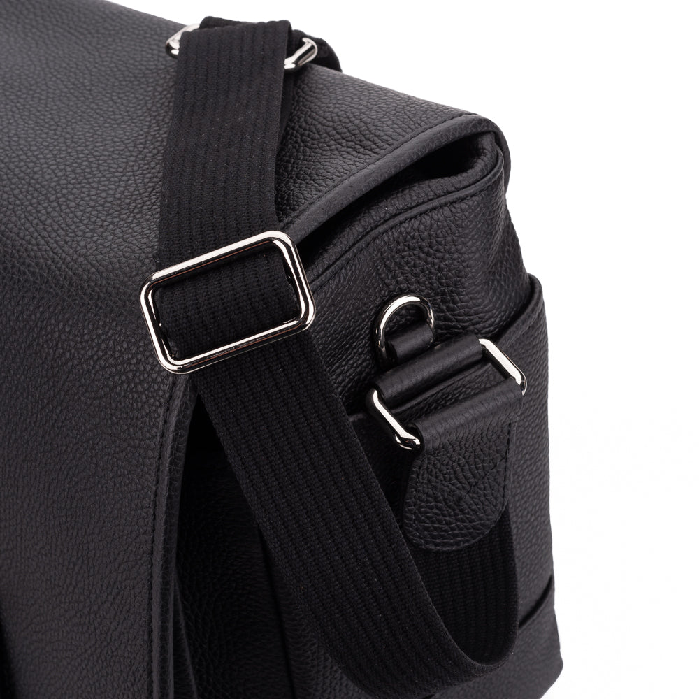 Oberwerth Richard 2, bolsa grande de cuero para cámara y negocios, negra con forro rojo