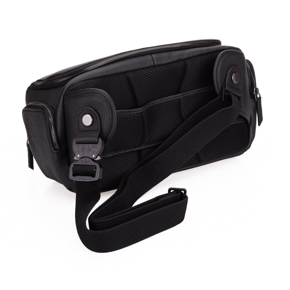 Bandolera grande para cámara Oberwerth - Cuero - Negra con forro rojo