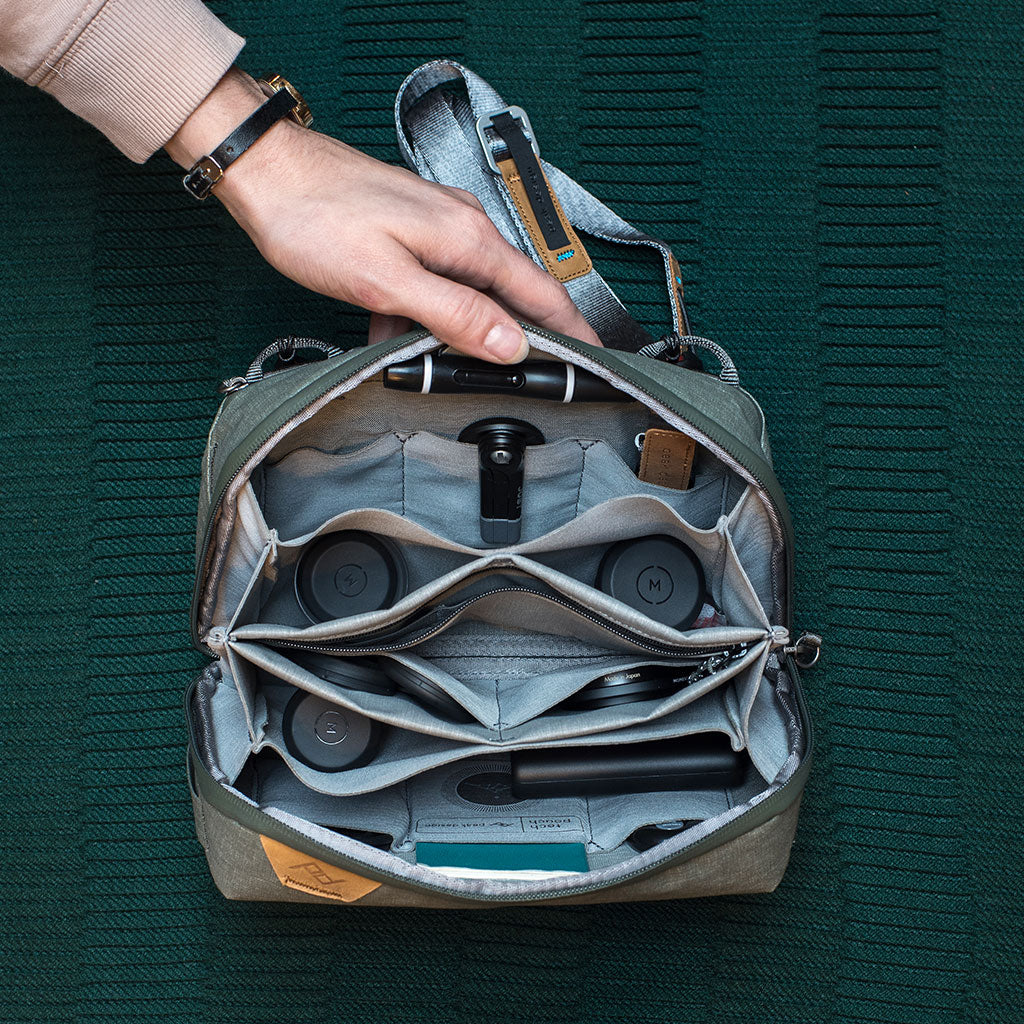 Peak Design Tech Pouch V2 color salvia
