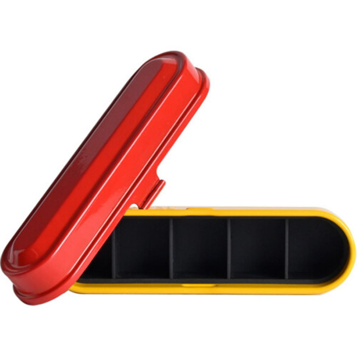 Estuche de acero Kodak para película de 135 mm (tapa roja/ cuerpo amarillo)