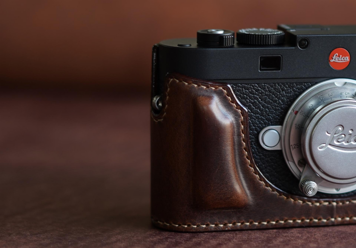 Arte di Mano Half Case for Leica M11 with Advanced Battery Access Door - Novonappa Tan