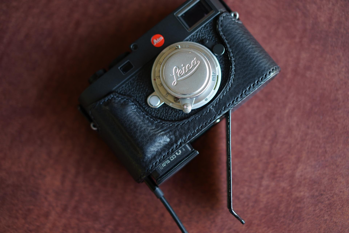 Arte di Mano Half Case for Leica M11 with Advanced Battery Access Door - Novonappa Tan