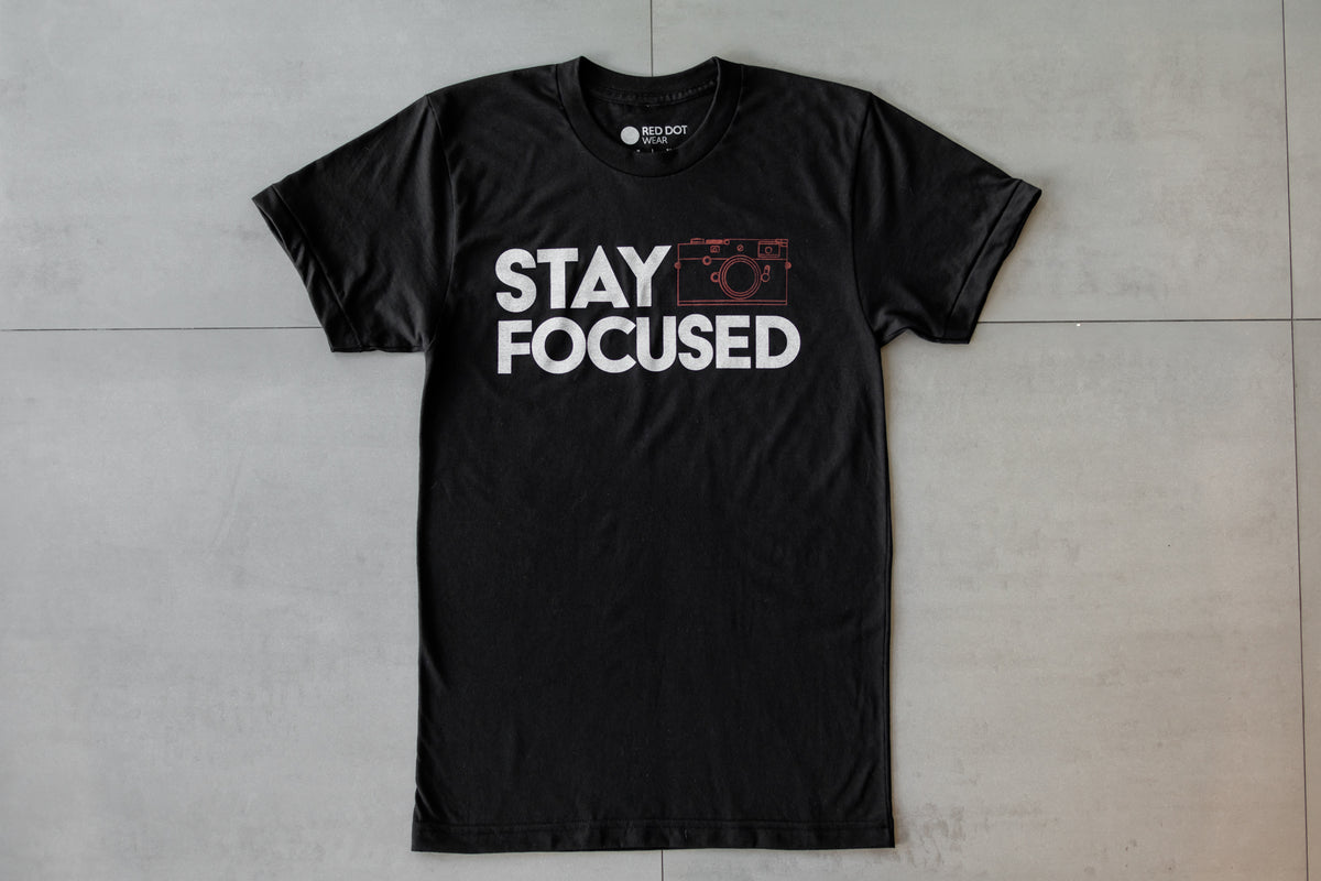 Camiseta Stay Focused, Pequeña