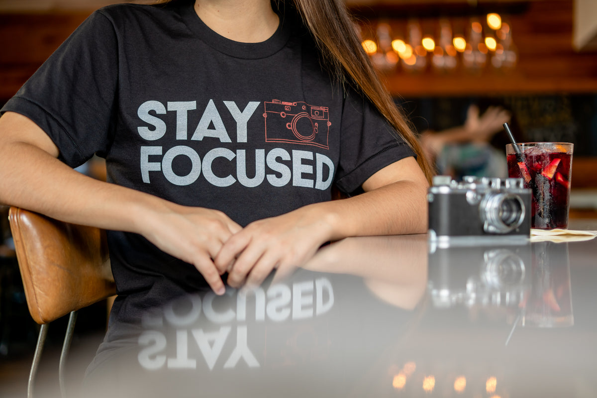 Camiseta Stay Focused, Pequeña