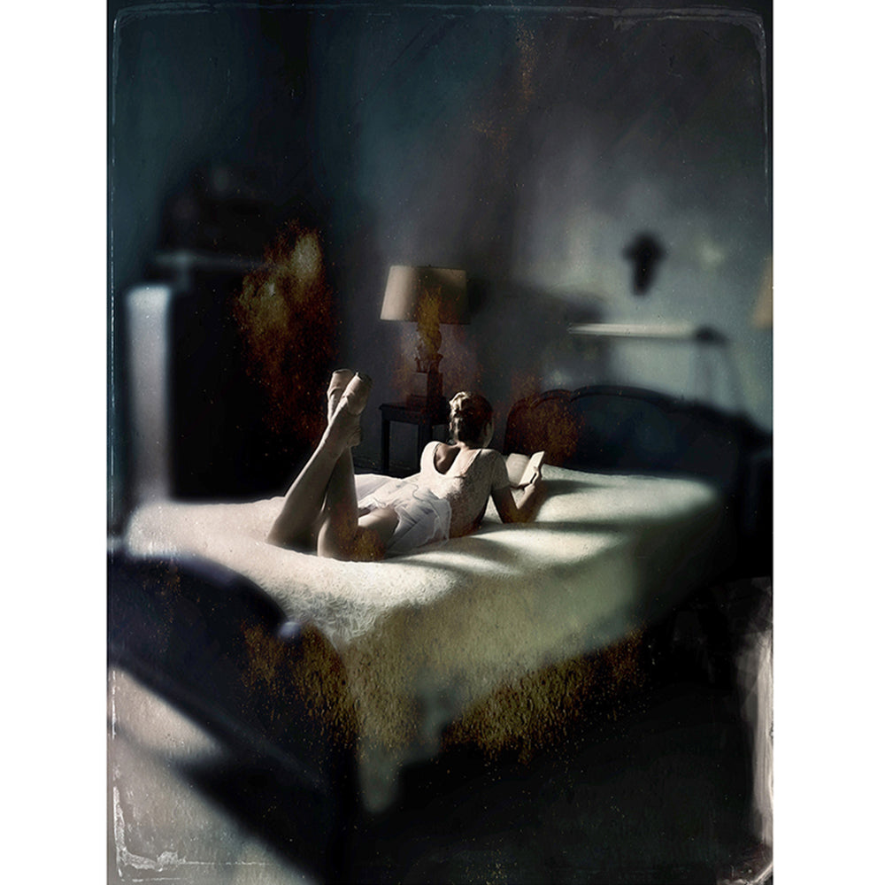 Maggie Steber - Impresión de 13 x 19 pulgadas - El dormitorio de Edward Hopper, La Habana, Cuba, 2017