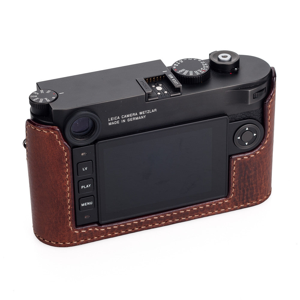 Media funda Arte di Mano para Leica M10 con puerta de acceso a la batería - Rally Volpe