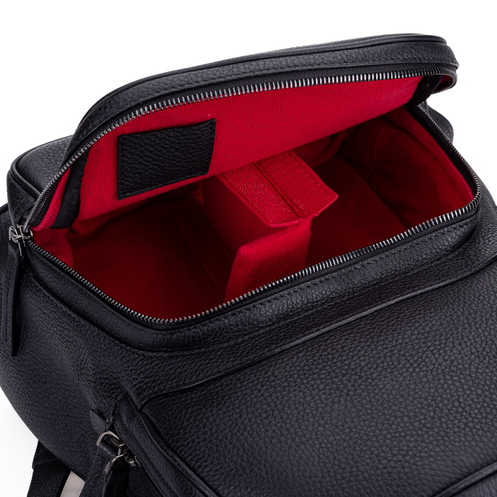 Mochila para cámara Oberwerth Q Backpack (tablet de 13") - Cuero - Negra con forro rojo