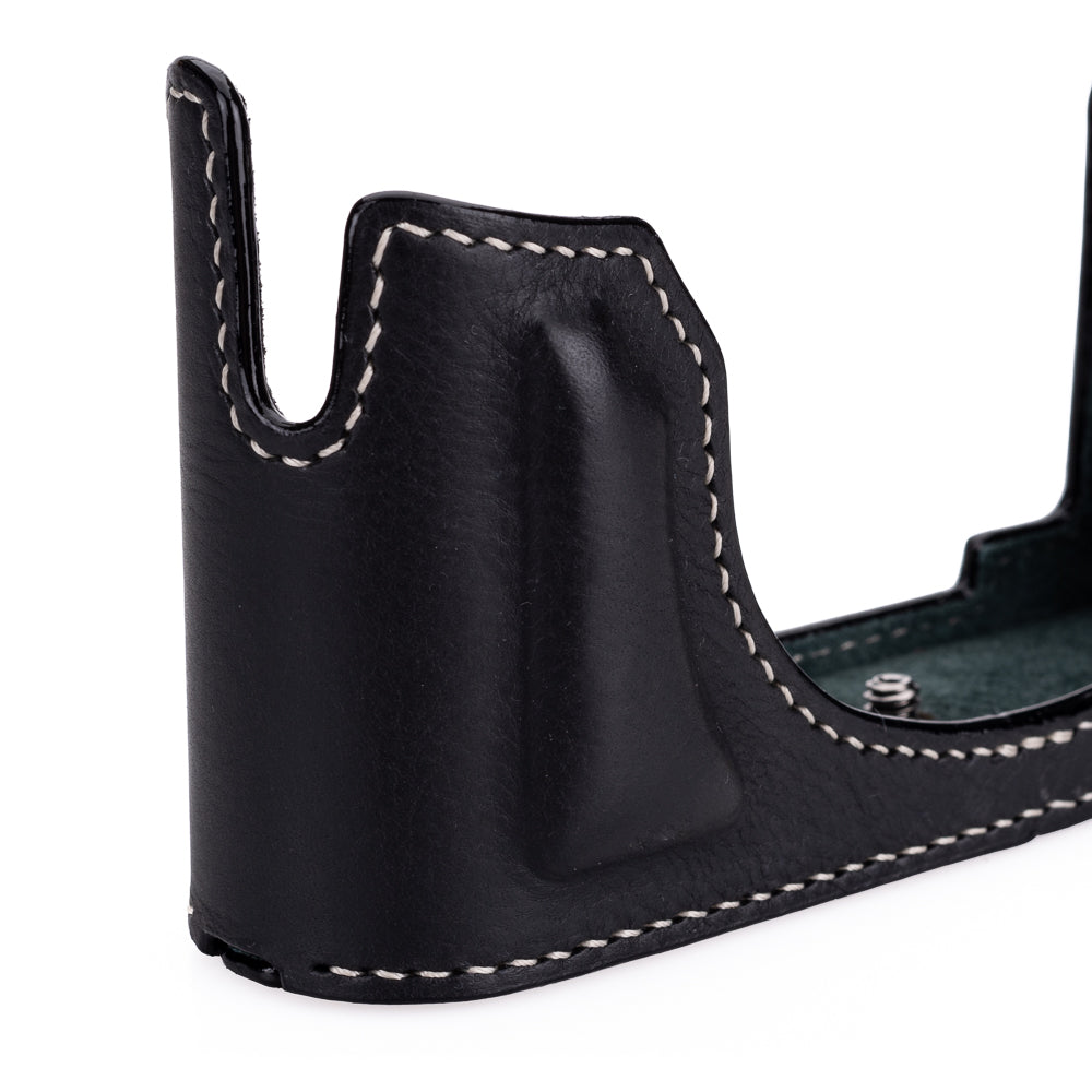 Arte di Mano Half Case for Leica M11 with Advanced Battery Access Door - Minerva Black with White Stitching
