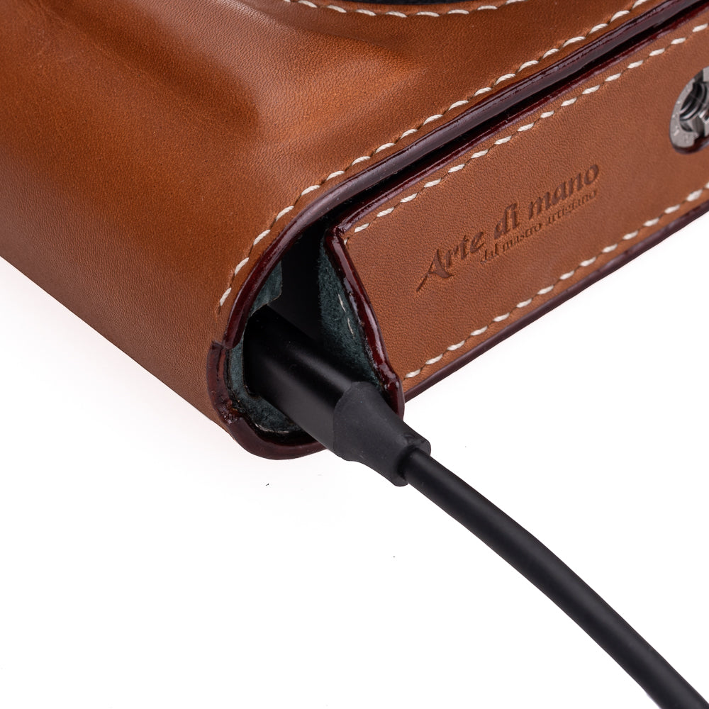 Arte di Mano Half Case for Leica M11 with Advanced Battery Access Door - Novonappa Tan