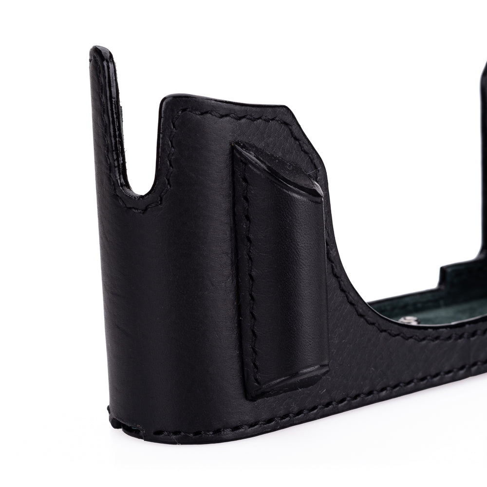 Arte di Mano Aventino Half Case with Advanced Battery Door for Leica M11 - Minerva Black with Black Stitching