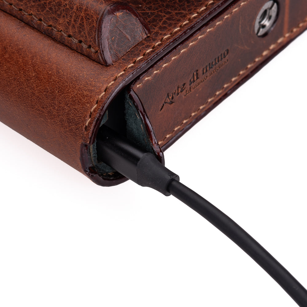 Funda tipo media Arte di Mano Aventino con tapa de batería avanzada para Leica M11 - Rally Volpe