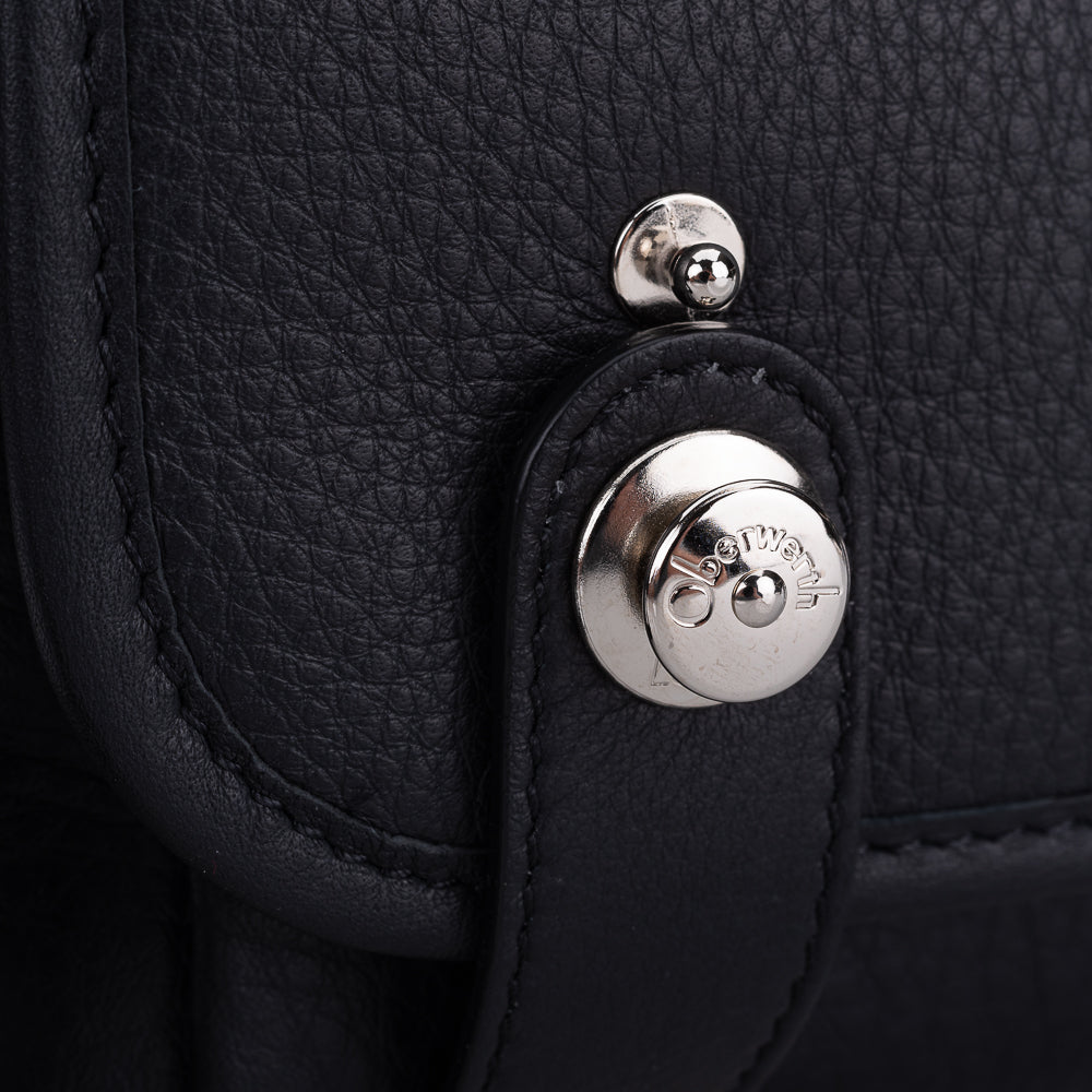 Bolso para cámara de piel Oberwerth M11, negro con costuras negras