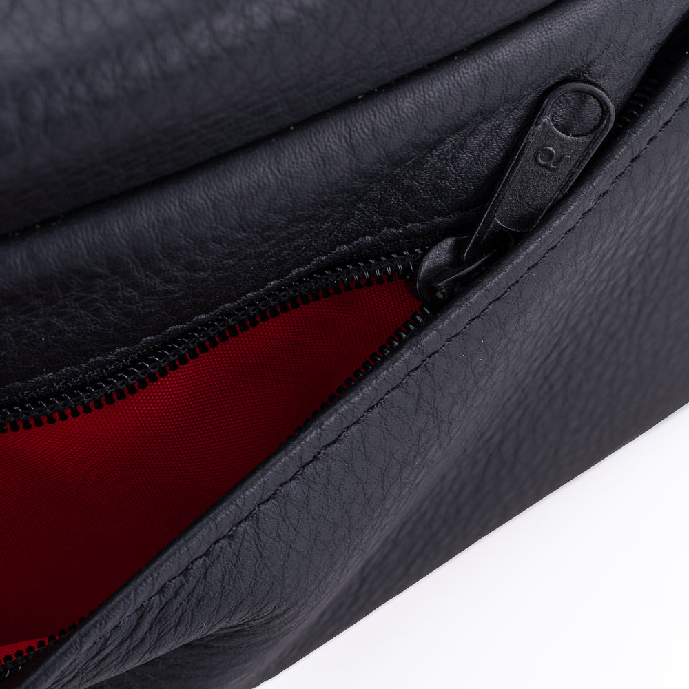 Bolso para cámara de piel Oberwerth M11, negro con costuras negras