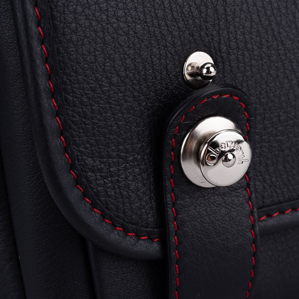 Bolso para cámara de cuero Oberwerth M11, negro con costuras rojas