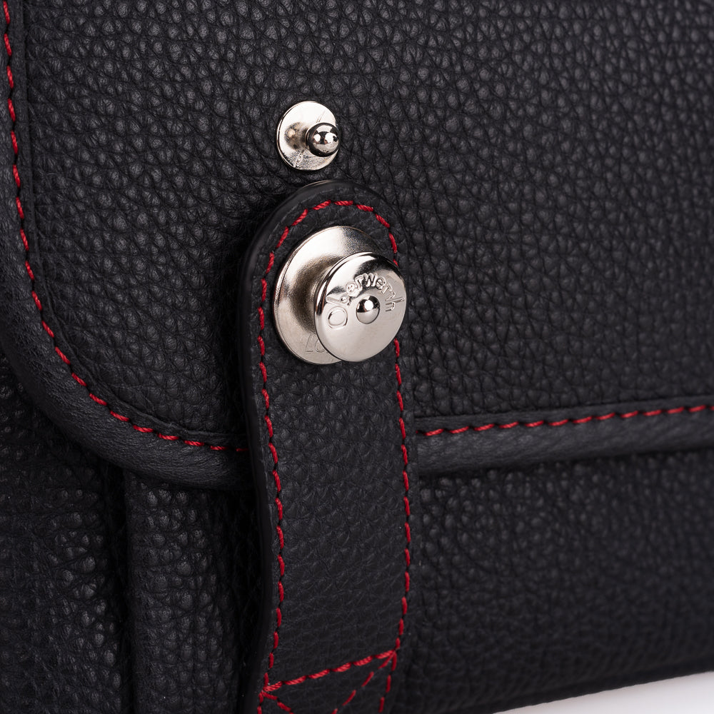 Bolso para cámara Oberwerth Louis M11 Visoflex de cuero, negro con costuras rojas