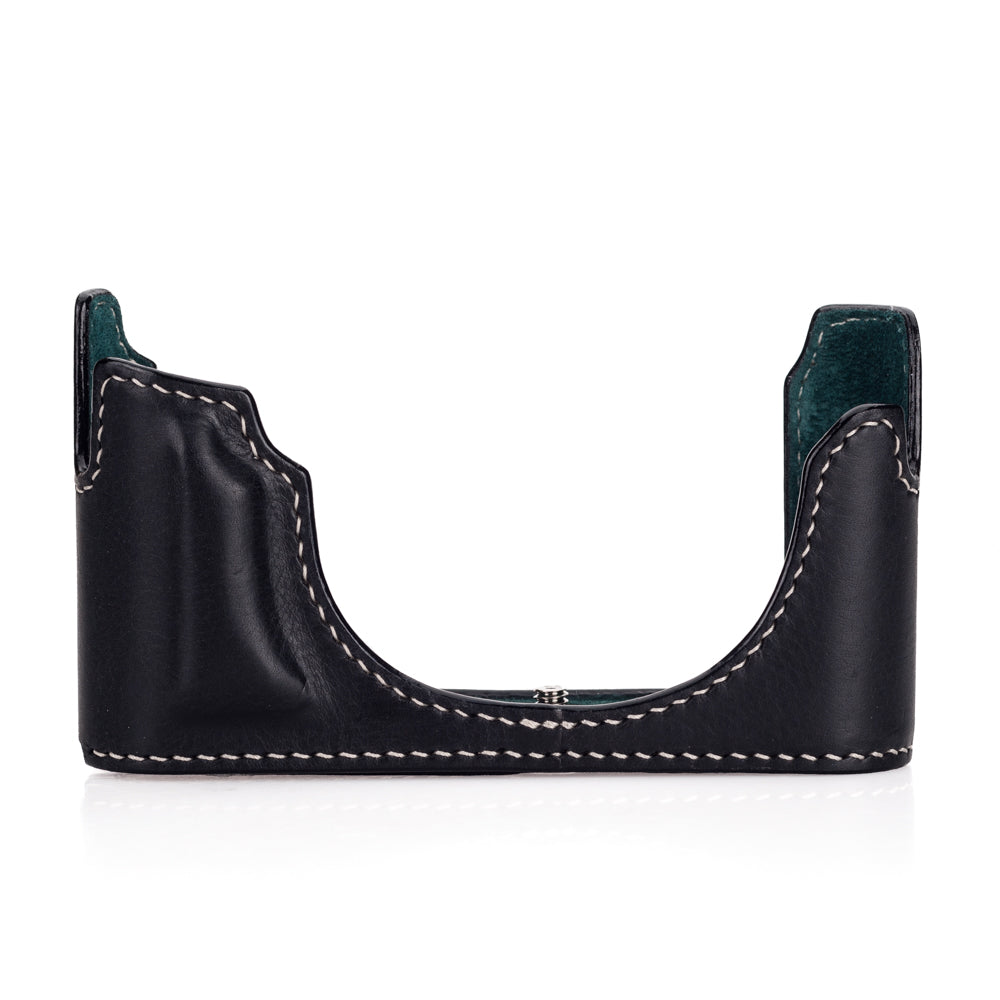 Funda media Arte di Mano para Leica M10 con tapa de acceso a la batería - Minerva negra con costuras blancas