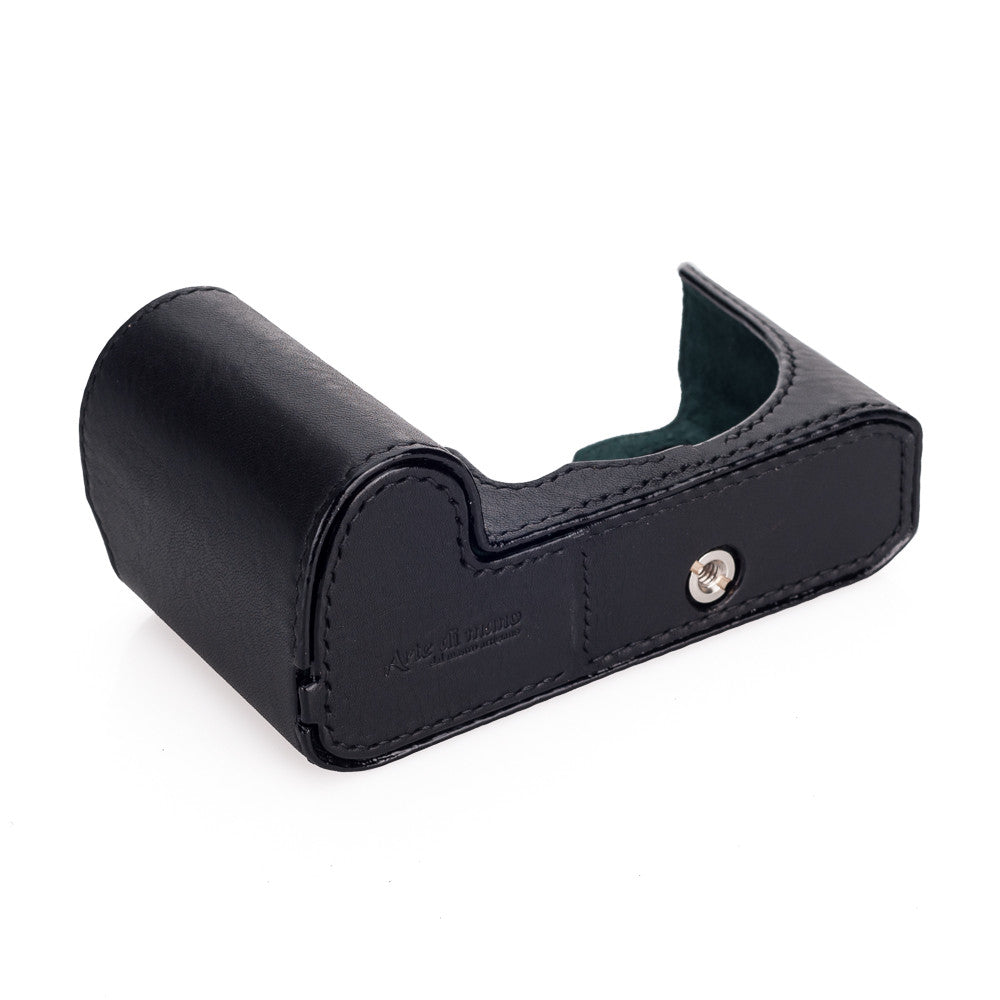 Funda media Arte di Mano para Leica SL (Typ 601) con tapa de acceso a la batería - Minerva negro con costuras negras
