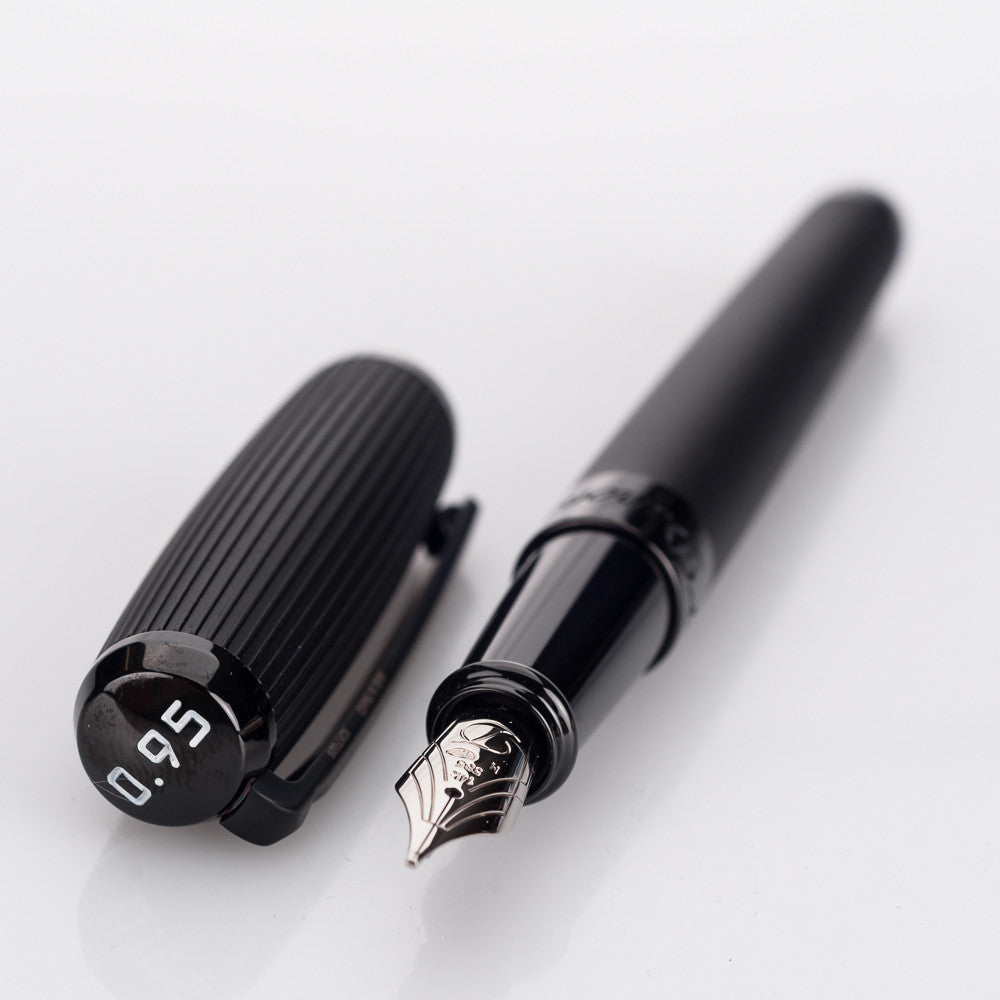 Pluma estilográfica S.T. Dupont para Leica 0.95