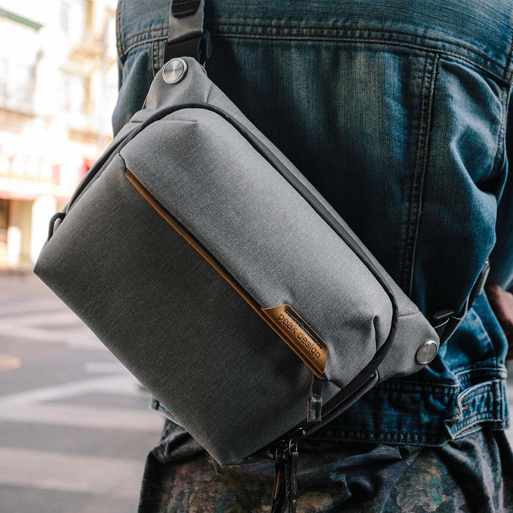 Peak Design Everyday Sling v2 (Ash, 10 L)