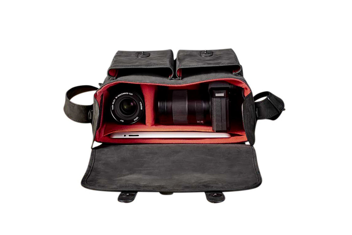 Bolso para cámara Oberwerth SL, mediano, negro con forro rojo
